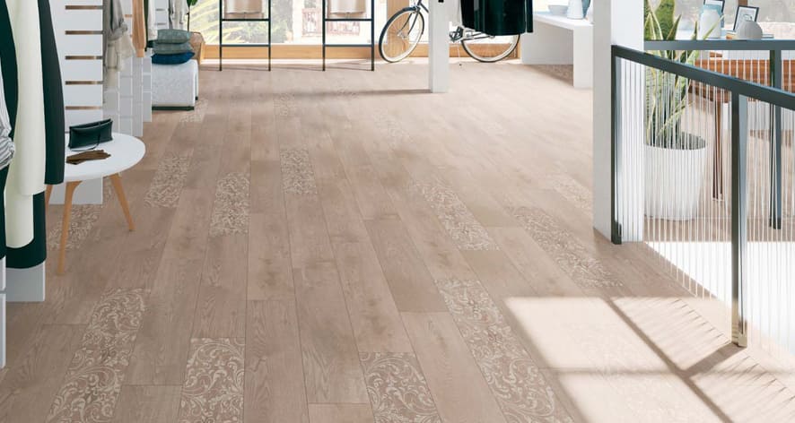 suelos-porcelanicos-efecto-madera-dkora